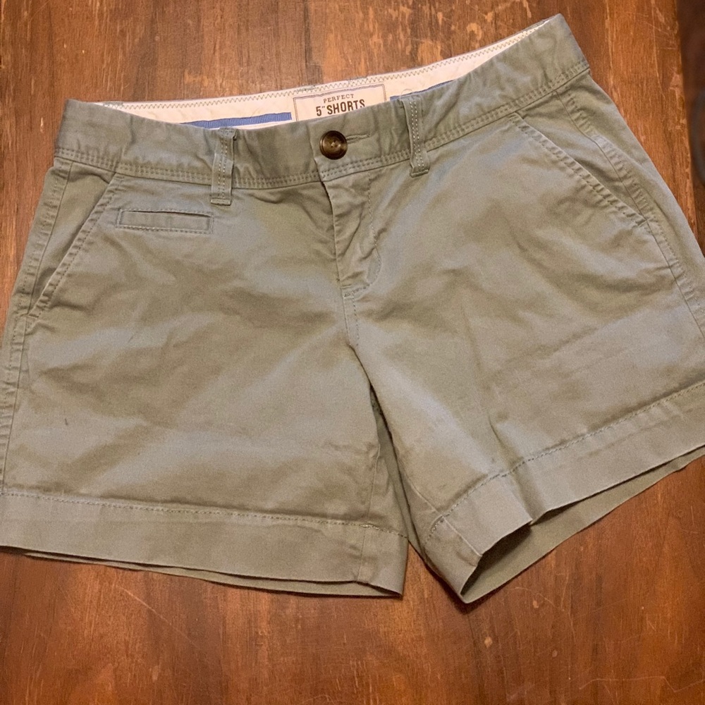 Old navy shorts in olive